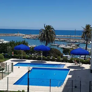 https://puerto-estepona.es-andalucia.com